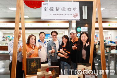 高鐵台中站也買得到　南投精品咖啡新品進駐路易莎15實體店面