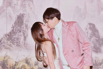 十億女星復婚前夫3個月更恩愛！　「陰柔功」讓她被啪到暈倒：腿都軟了