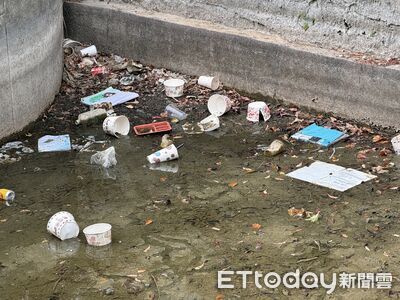 金門高職周邊垃圾堆積　太湖水庫旁髒亂引憂心