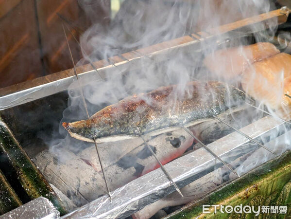 ▲早午餐吃日式炭烤魚　初魚新品牌「朝炭」進駐民生社區。（圖／記者黃士原攝）