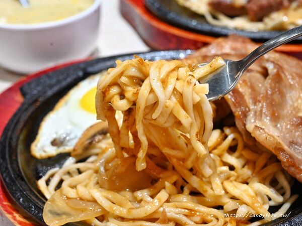 ▲▼豐芳牛排。（圖／部落客糖糖s 享食生活授權提供）