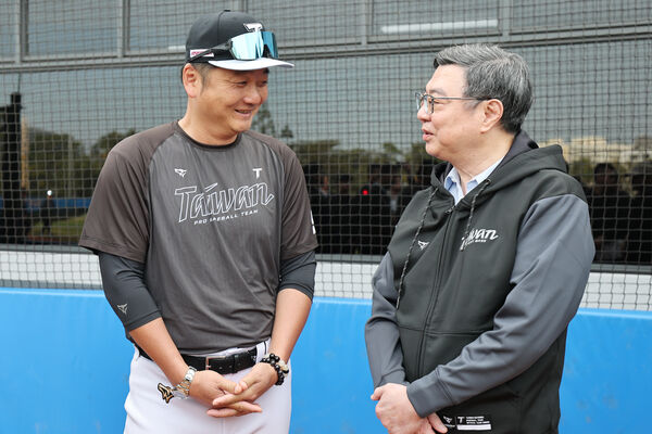 ▲ 行政院長卓榮泰視察中華隊集訓。（圖／中華職棒提供）