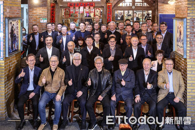 台股狂殺659點！兆元宴3檔逆勢抗跌　宏碁亮燈2千金股走揚