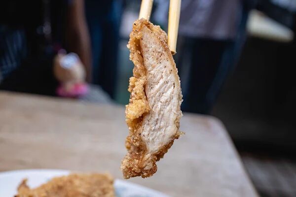 ▲▼高雄假日吃不到的超強豬排飯。（圖／部落客美熊提供）