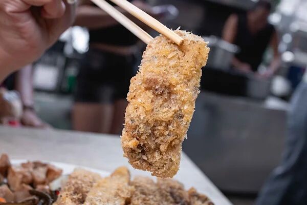 ▲▼高雄假日吃不到的超強豬排飯。（圖／部落客美熊提供）