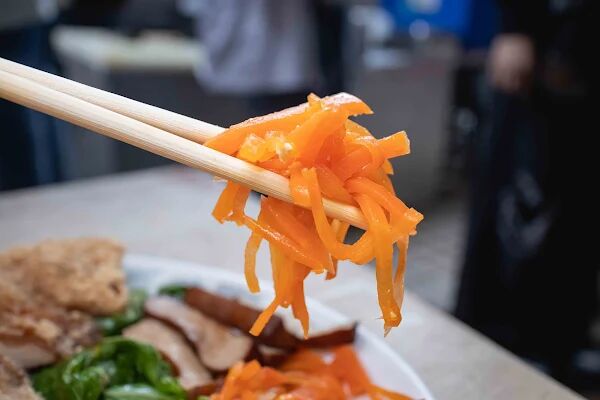 ▲▼高雄假日吃不到的超強豬排飯。（圖／部落客美熊提供）