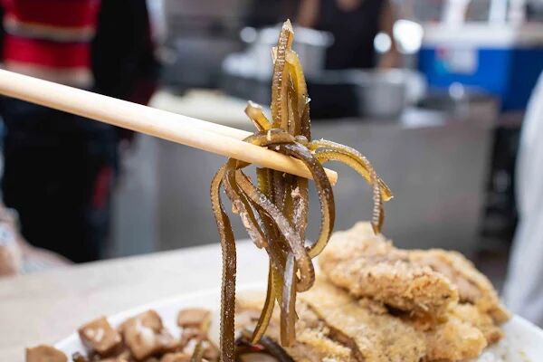 ▲▼高雄假日吃不到的超強豬排飯。（圖／部落客美熊提供）