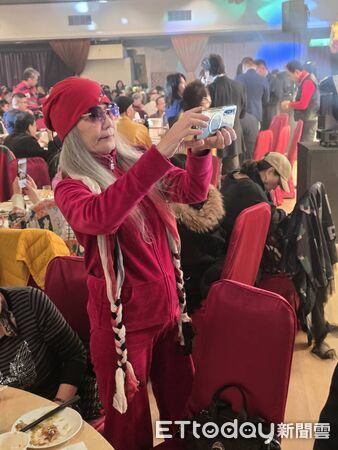 ▲孫協志媽媽稱沒有受邀參加婚宴。(圖/記者葉文正攝)