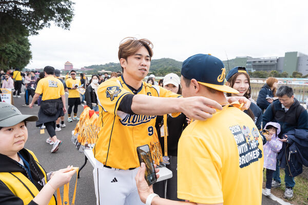 ▲中信兄弟球團「Run with the Brothers」路跑活動球員，王威晨、許基宏、陳琥出席。（圖／名衍行銷提供）