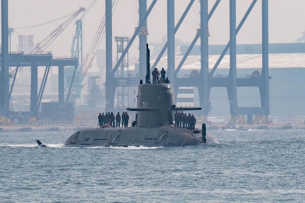 ▲▼國造潛艦海鯤號連2天潛航測試，國安會秘書長吳釗燮在社群平台X上釋出空拍圖。（圖／取自吳釗燮X）