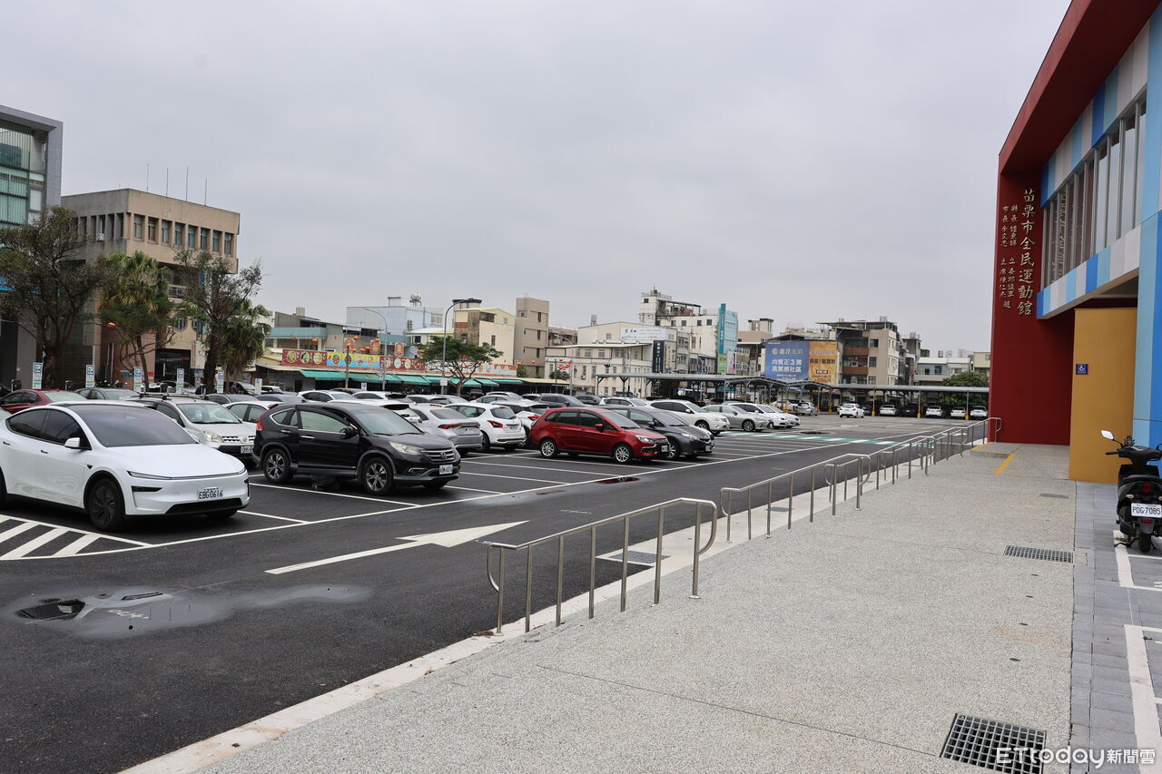 苗栗市全民運動館春節後營運 引進World Gym營運、官方祭優惠