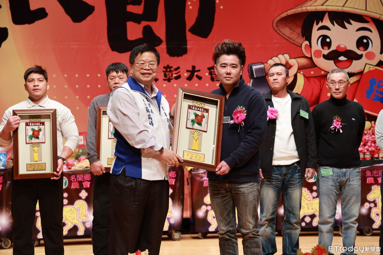 南投農民節表彰大會 埔里果樹產銷班第4班獲頒南投之光