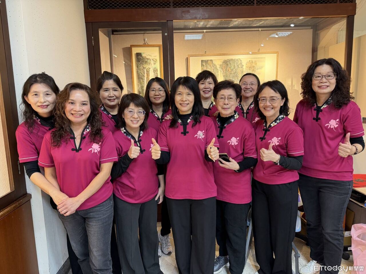 筆墨延伸到瓷器 徐細芳師生展呈現當代水墨新貌