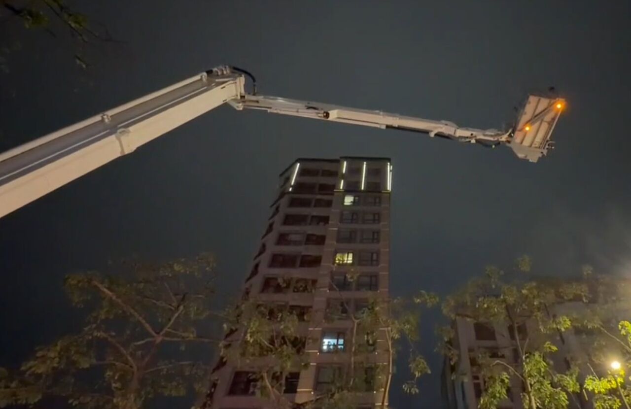 快訊/北市大安區住宅晚間惡火!黑煙直竄 2人命危