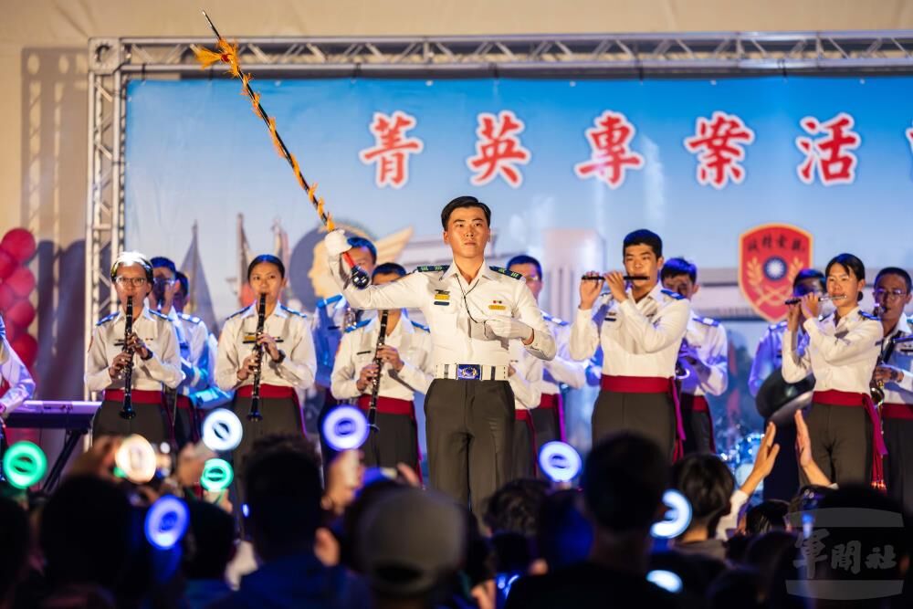 「菁英專案」首日陸官登場 青年學子沉浸式體驗官校特色