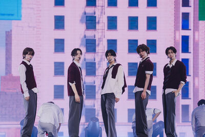 「嗯嗯嗯」爆紅男團現身高雄！TWS為他慶生加碼獻唱〈修煉愛情〉