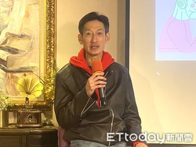 直擊／唐治平走過母喪…首度公開露面了！　粉絲見面會感性收紅包