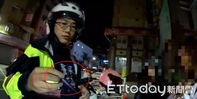 新北女騎車搖晃後方掛「共享安全帽」　被揪毒駕還藏喪屍煙彈