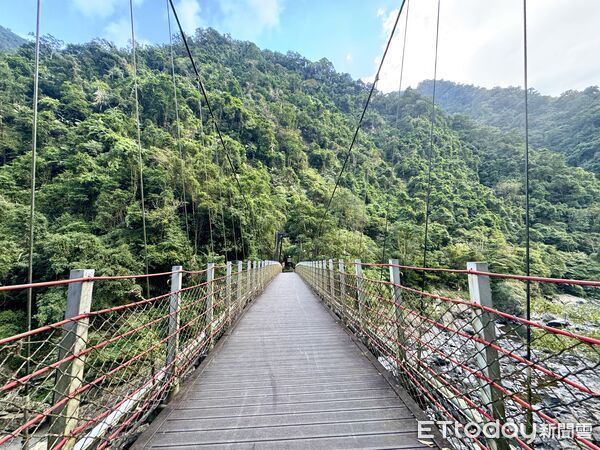 ▲烏來信賢步道,昇龍瀑布,烏來旅遊。（圖／記者彭懷玉攝）