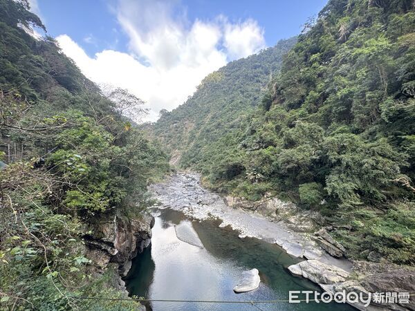▲烏來信賢步道,昇龍瀑布,烏來旅遊。（圖／記者彭懷玉攝）