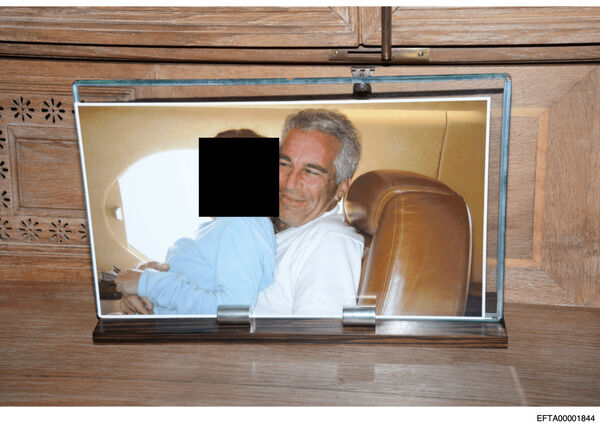 ▲▼  美國司法部近期公開已故性犯罪富豪艾普斯坦（Jeffrey Epstein）調查檔案 。（圖／達志影像／美聯社）