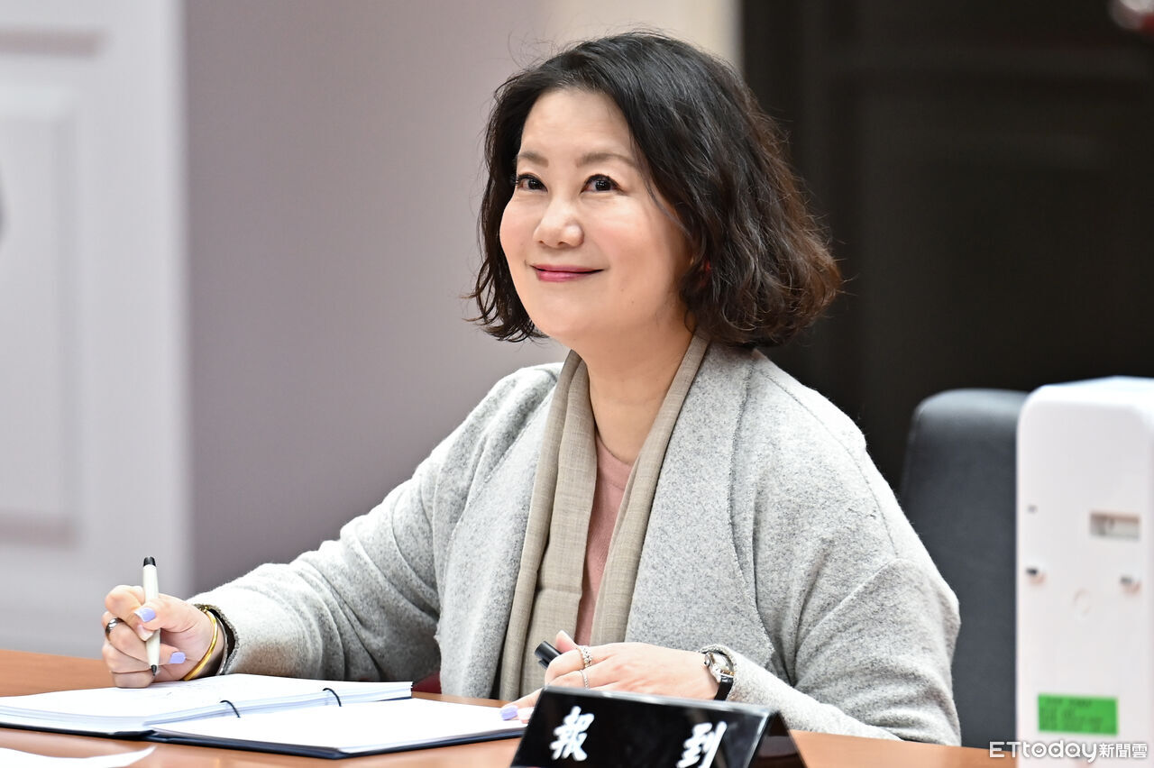 柯建銘、蔡其昌總召之爭 吳思瑤讚:兩個都是the best