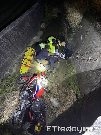 ▲車城消防分隊到車城鄉統埔鎮安宮後方救護。（圖／記者陳崑福翻攝）