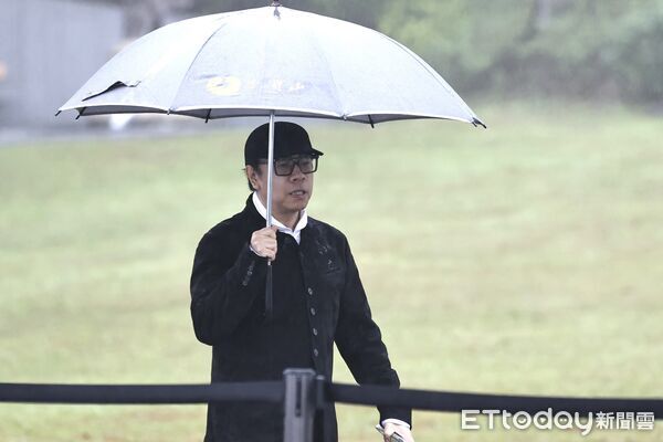 蔡康永感懷大S紀念雕像：美麗身影無法抹去