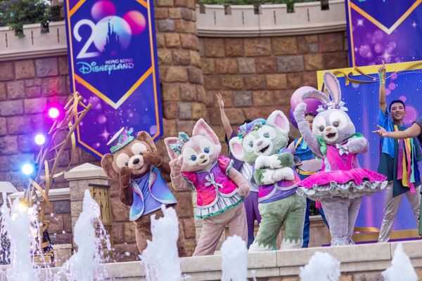 ▲香港迪士尼樂園「達菲與好友同萌遊」將於3月20日登場。（圖／業者提供）