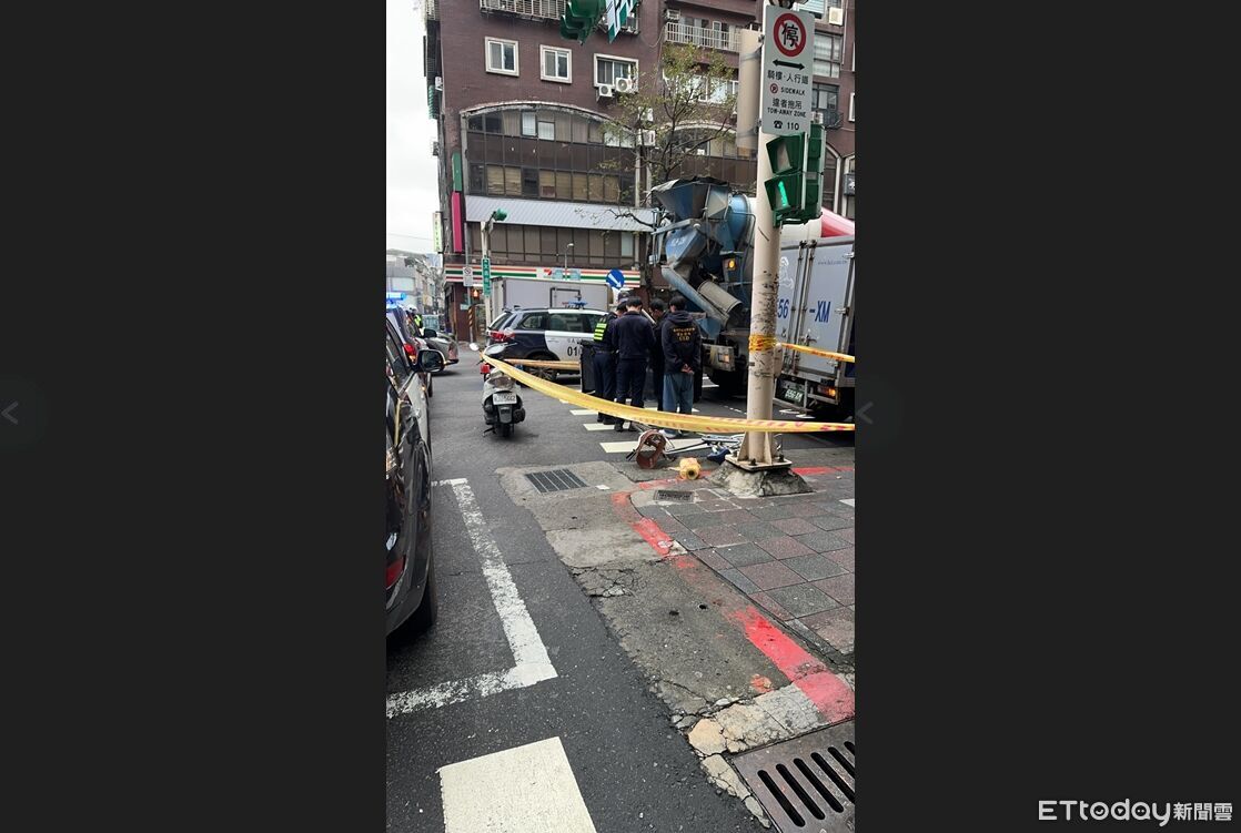 快訊/北市大安區驚悚車禍 35歲單車女捲水泥車底當場死亡