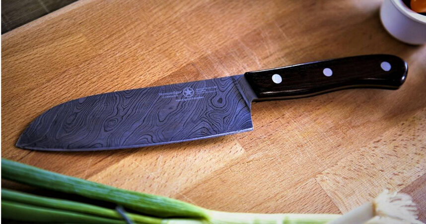 12歲少女趁母睡覺「狂砍26刀致死」!竟受《名偵探柯南》啟發犯案