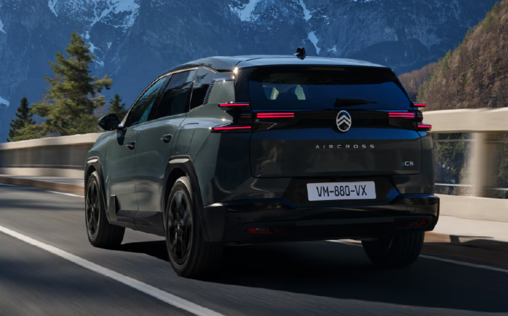 ▲可在官網預定的新一代Citro&euml;n C5 Aircross休旅，保發中心揭露售價。（圖／翻攝自Citro&euml;n）