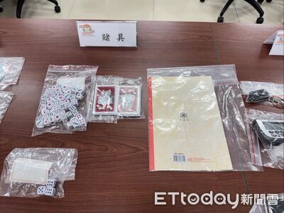 賭客躲萬丹鐵皮屋大玩「九仔生」　屏東警攻堅30人全栽了