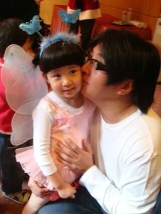 ▲▼袁惟仁愛女下決心「不做指甲了」　淚許下輩子再當父女。（圖／翻攝自袁融IG）