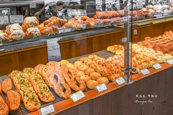 ▲▼慶祝celebrate baking。（圖／部落客周花花，甲飽沒授權提供）