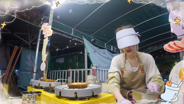 ▲▼趙露思低調去醫院體檢，為了擺攤申請健康證。（圖／翻攝自小紅書）