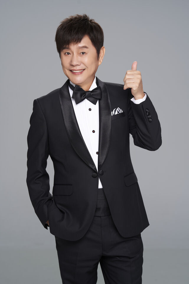 ▲▼  黃西田、余天、余祥銓父子參加鑽石舞台之夜演唱會。（圖／萬星傳播提供）