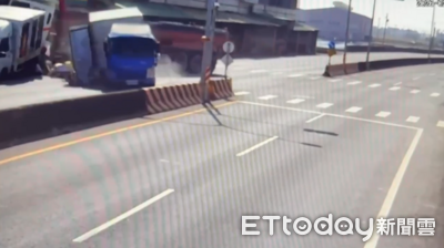 驚悚瞬間曝光！嘉義小貨車迴轉…聯結車迎頭撞上「衝進早午餐店」