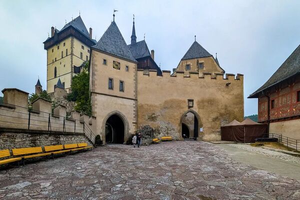 ▲▼卡爾什泰因城堡。（圖／部落客travel with leo授權提供）