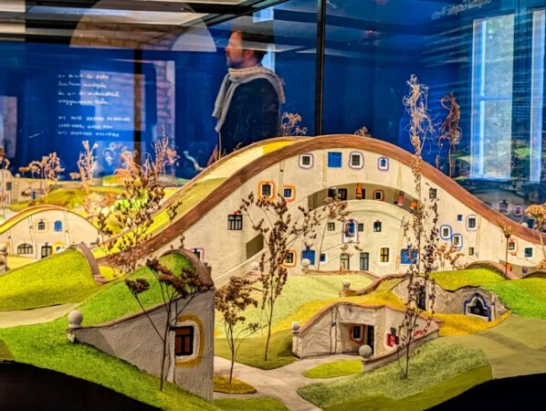 ▲▼百水公寓。（圖／部落客Travel with Leo授權提供）