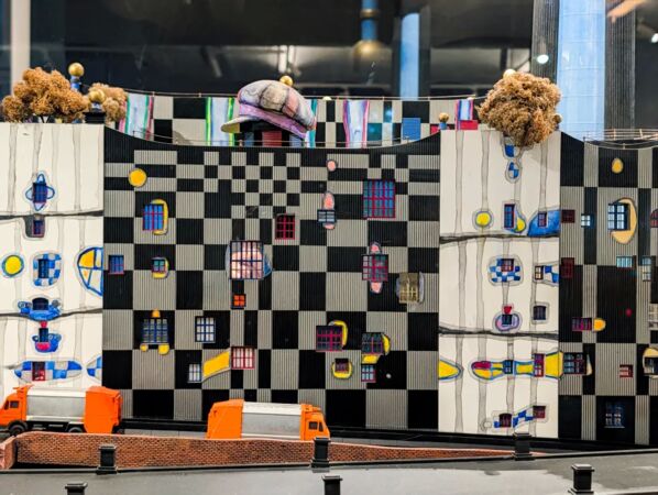 ▲▼百水公寓。（圖／部落客Travel with Leo授權提供）