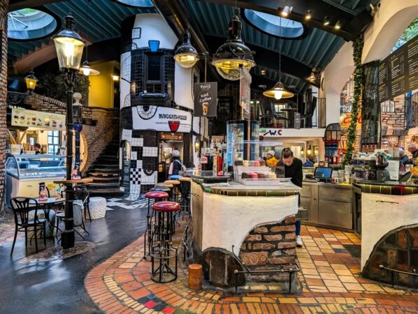 ▲▼百水公寓。（圖／部落客Travel with Leo授權提供）