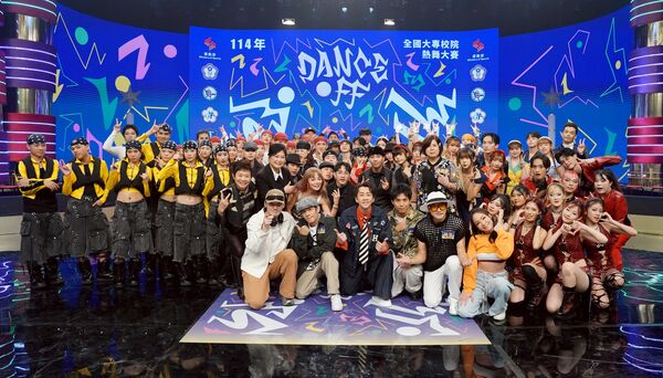 ▲陳漢典跟參賽者Battle。（圖／民視提供）