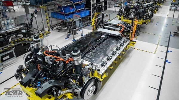 啟動品牌電動化關鍵拼圖　Porsche Cayenne Electric 正式投產