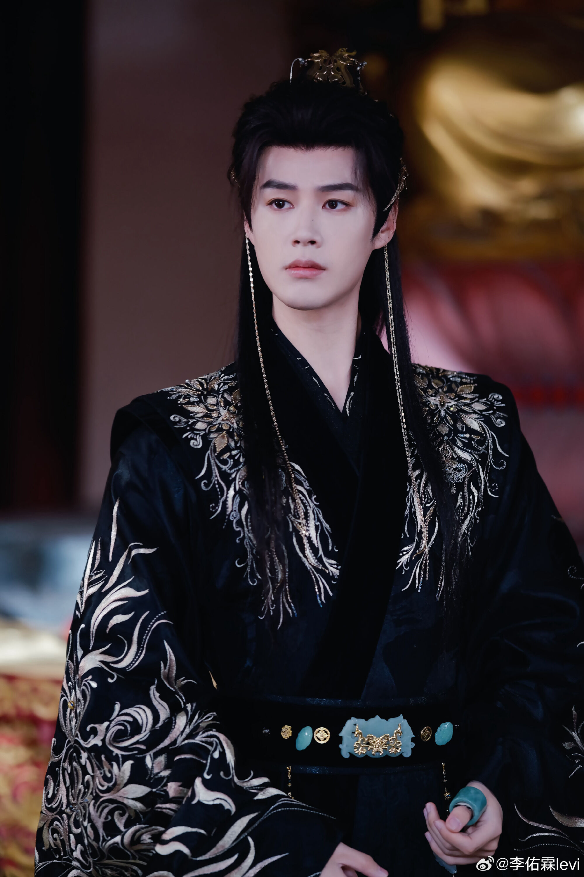 ▲▼陸劇女神受傷「臉縫7針」遭換角！黃日瑩傳改拍短劇。（圖／翻攝自微博）