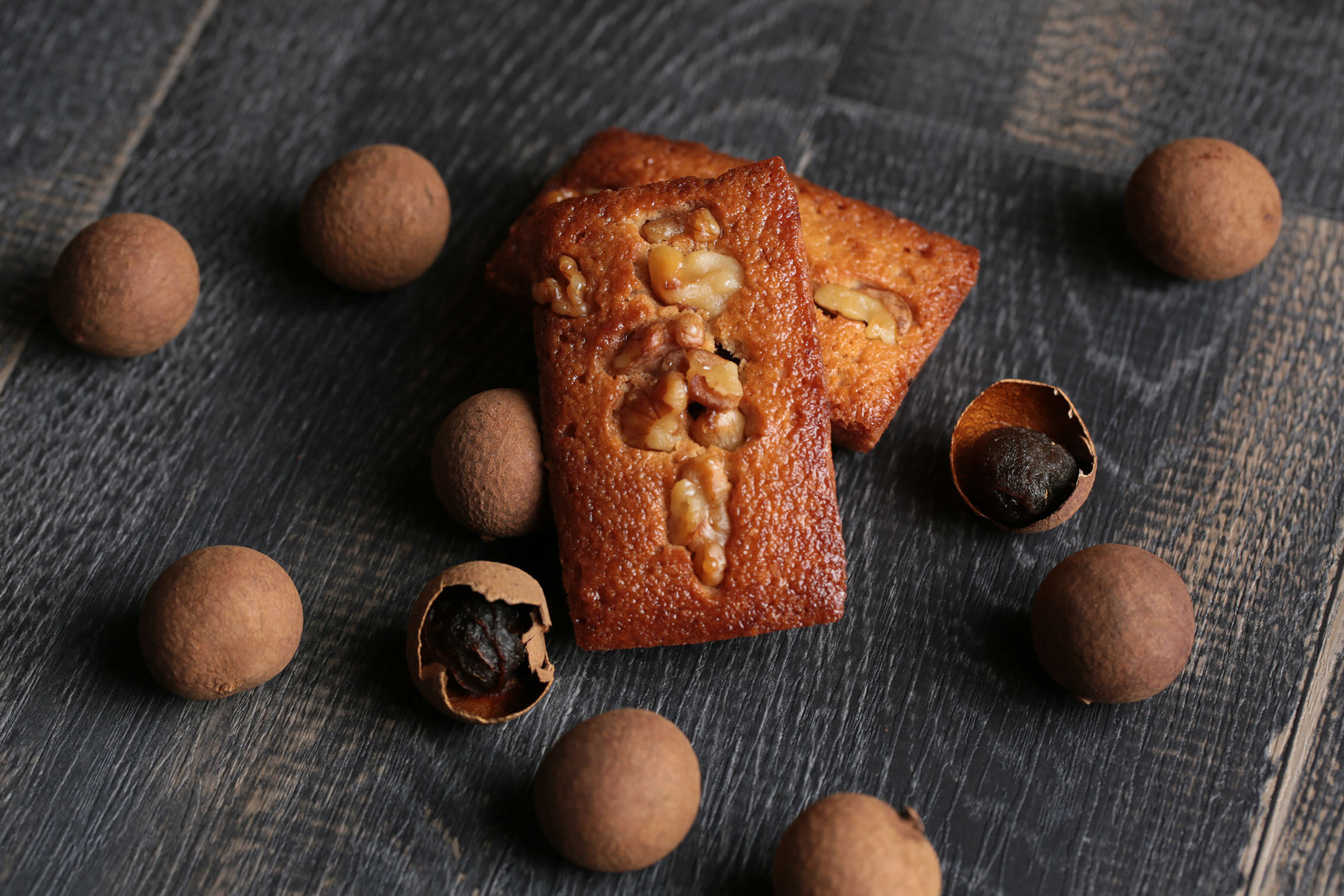 ▲米其林綠星主廚簡天才烘焙品牌 LA ONE，推出全新年節禮盒「富桂費南雪」。（圖／品牌提供）