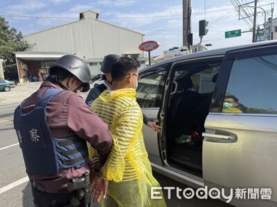 雨衣大盜搶銀行？防搶演練啦　竹崎警雞爪釘攔車逮嫌