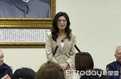 鄭麗文看「高市早苗大勝」唱衰嘆一句 黃敬雅嗆:悖離主流民意