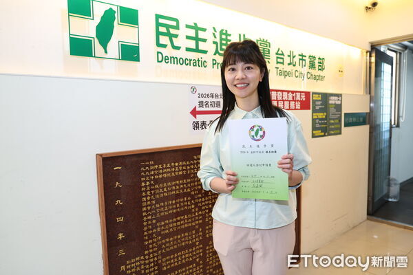 ▲▼ 高嘉瑜領表登記    。（圖／記者黃克翔攝）