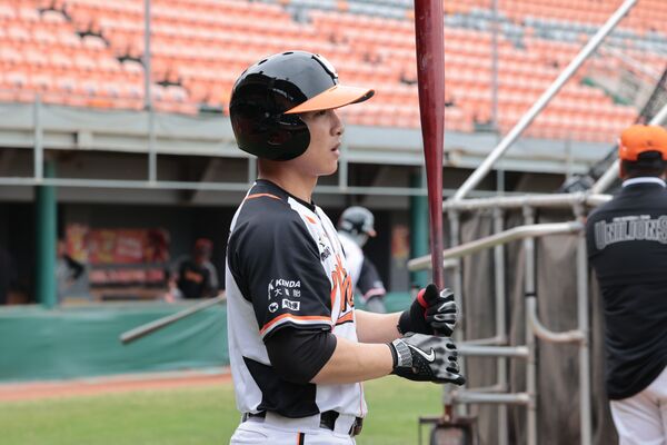 ▲統一7-ELEVEN獅打擊教練潘武雄點名期待林培緯、朱迦恩補上火力缺口，並肯定18歲新秀王翾祐展現企圖心。（圖／統一獅提供）         